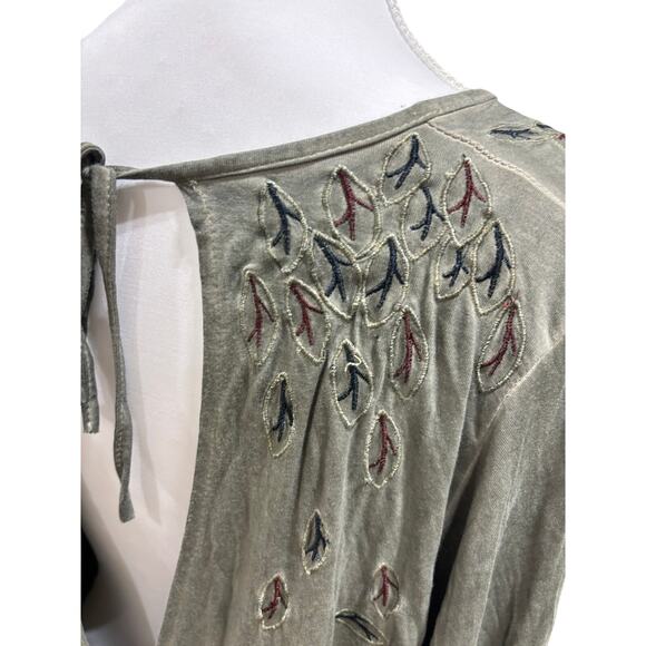 POL Boho Embroidered Peasant Tunic Top Small Gray Sage Long Sleeve Flowy Blouse - Picture 3 of 9